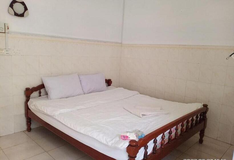 旅馆 Silver Dolphin Guesthouse & Restaurant