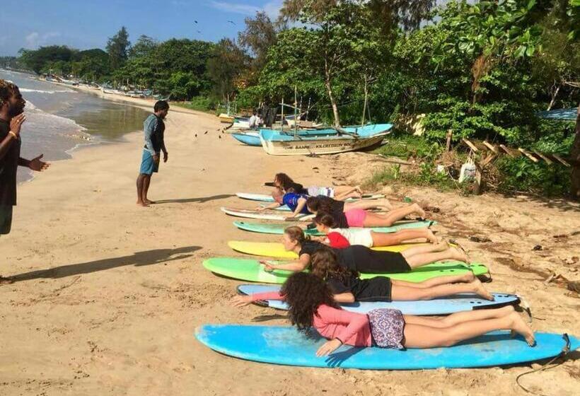 Bed & Breakfast Cocoplant Surf Inn