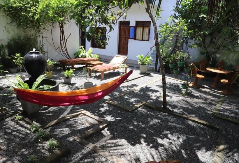 Bed & Breakfast Cocoplant Surf Inn