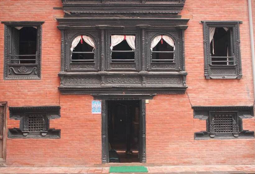 تختخواب و صبحانه Goathchen Guest House