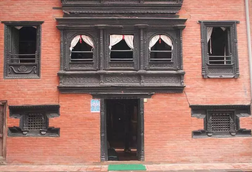 تختخواب و صبحانه Goathchen Guest House