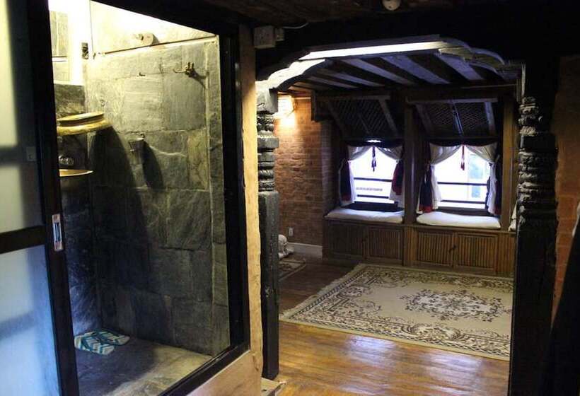 تختخواب و صبحانه Goathchen Guest House