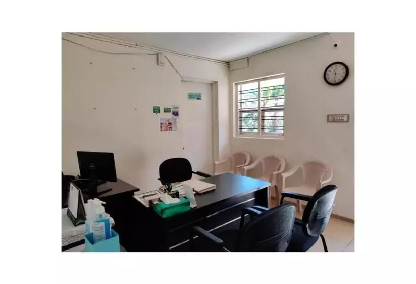 Aamiaismajoitus (B&B) Stays 42   Oleander Suites Coorg