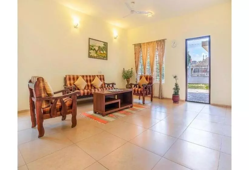 Aamiaismajoitus (B&B) Stays 42   Oleander Suites Coorg