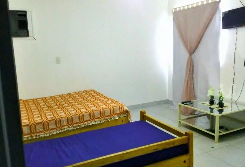 Costanera 2 Cacique Hostel And Suits Asuncion