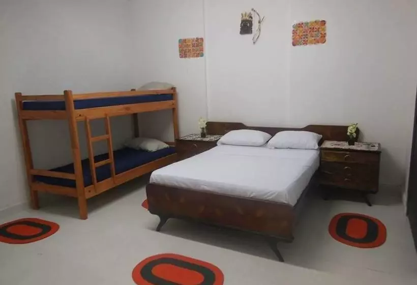Costanera 2 Cacique Hostel And Suits Asuncion