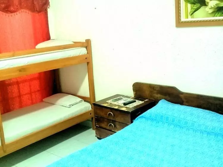 Costanera 2 Cacique Hostel And Suits Asuncion