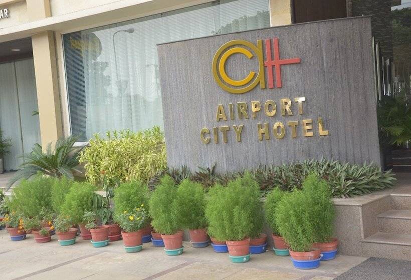 Отель Airport City