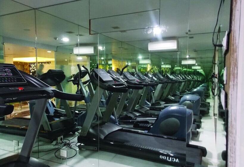 Отель Airport City