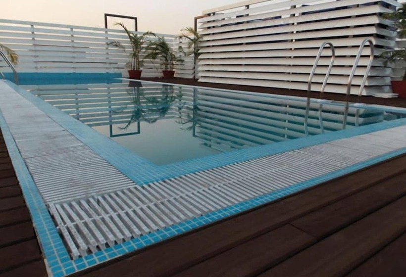 Отель Airport City