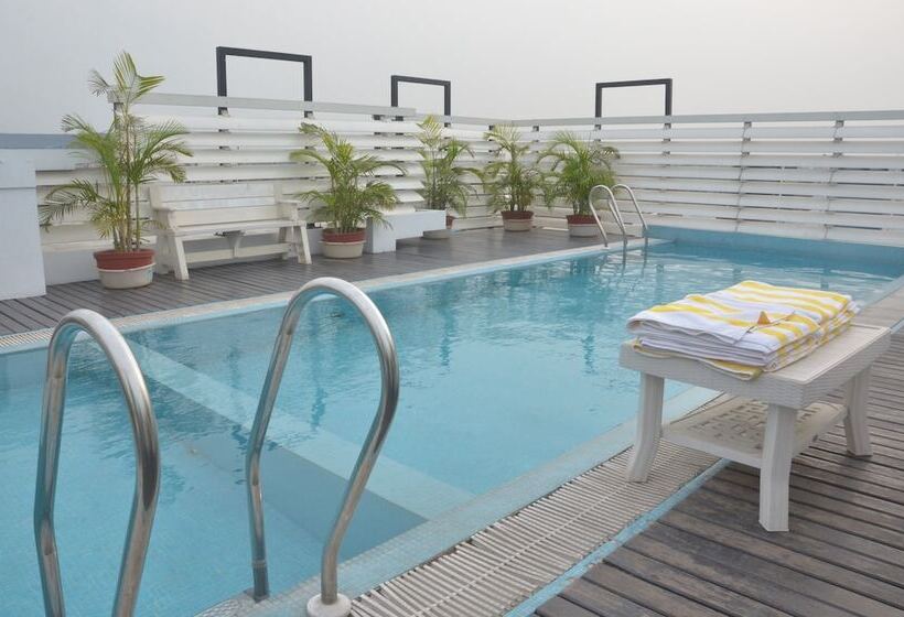 Отель Airport City