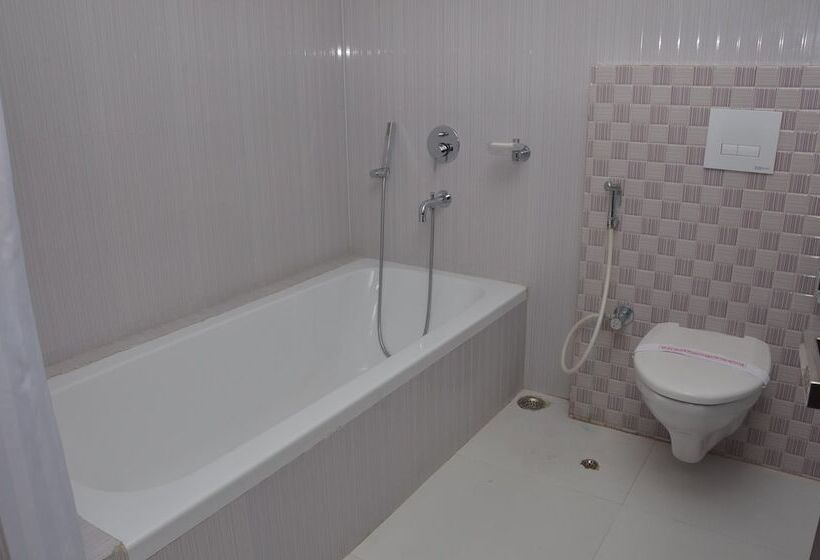 Отель Airport City