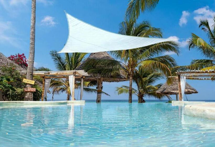 فندق Aya Beach Resort