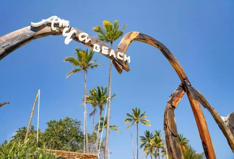 هتل Aya Beach Resort