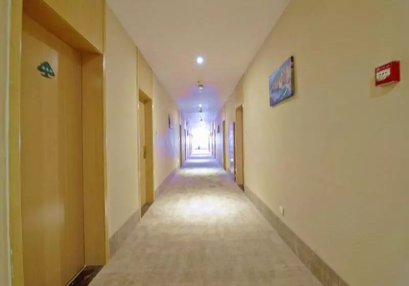 ホテル Greentree Inn Zhenjiang Danyang Development Zone Municipal Government Business