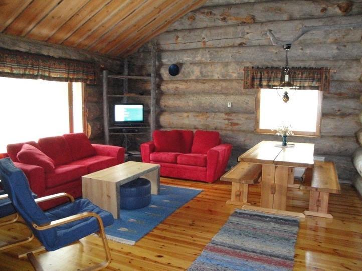 Isokelo Log Apartments