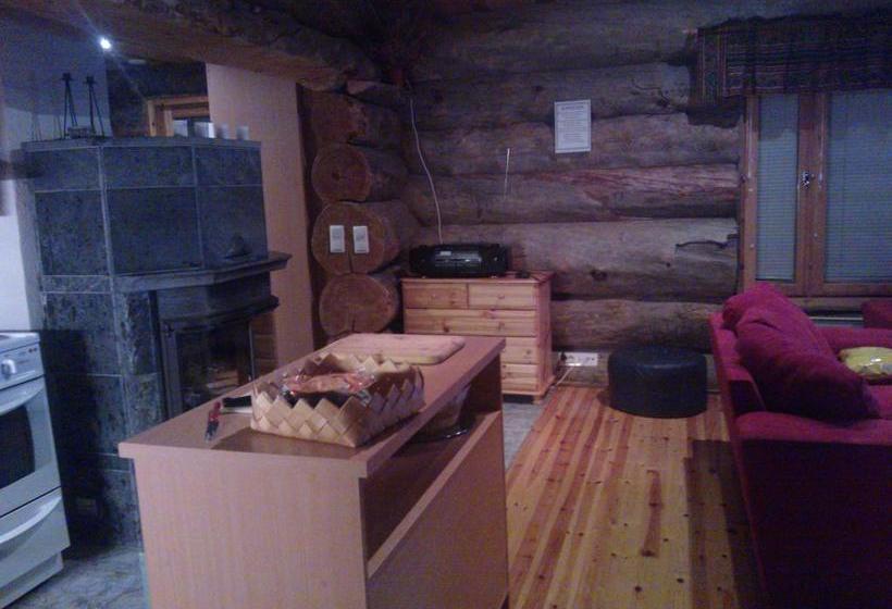 Isokelo Log Apartments