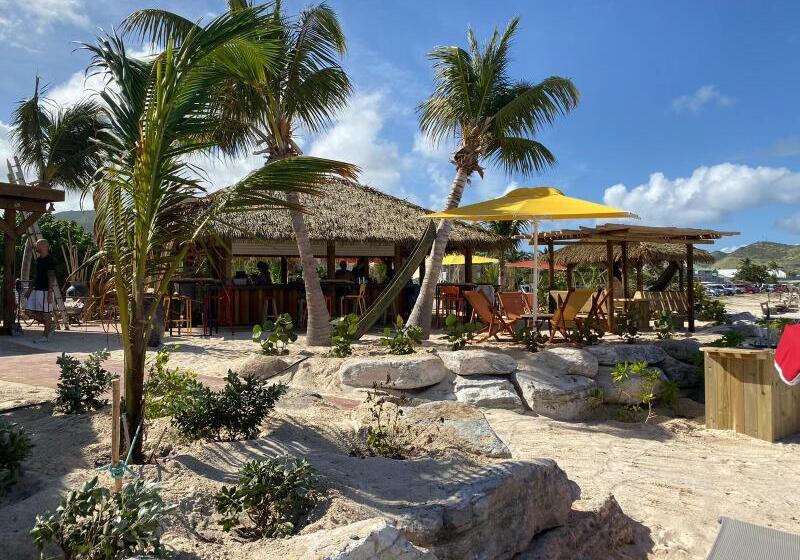 هتل La Plantation