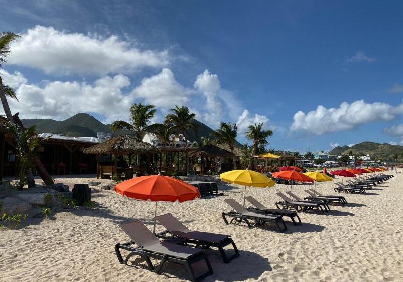 هتل La Plantation