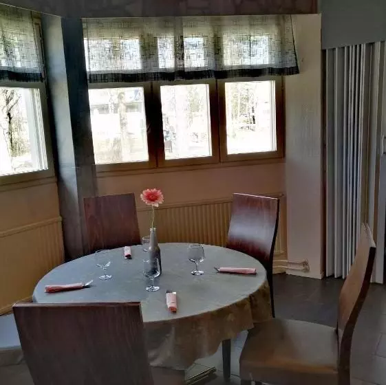 Hotelli Li Ravintola Tiilikka