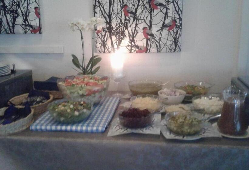 酒店 Li Ravintola Tiilikka