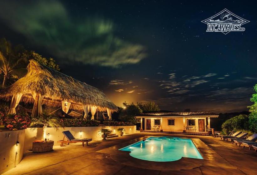 هتل Nicawaves