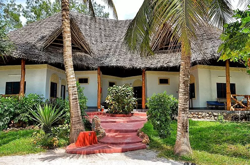 Hotelli Muthu Pongwe Beach