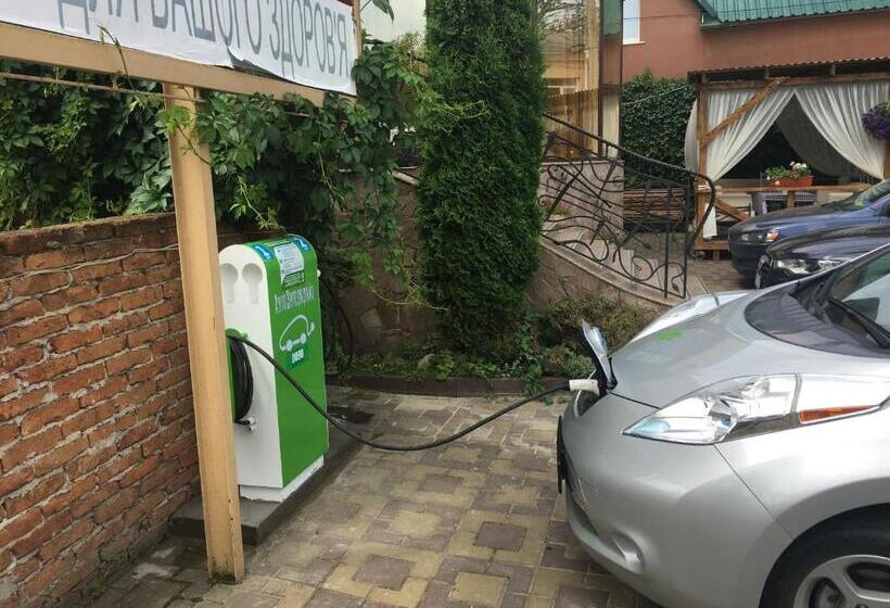 호텔 Restaurant Lyube Plus