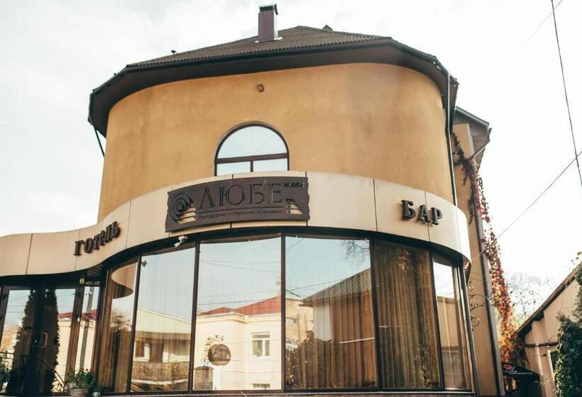 호텔 Restaurant Lyube Plus