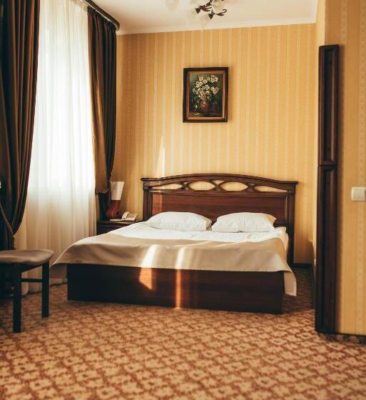 호텔 Restaurant Lyube Plus