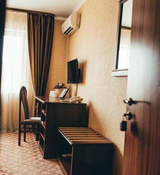 호텔 Restaurant Lyube Plus