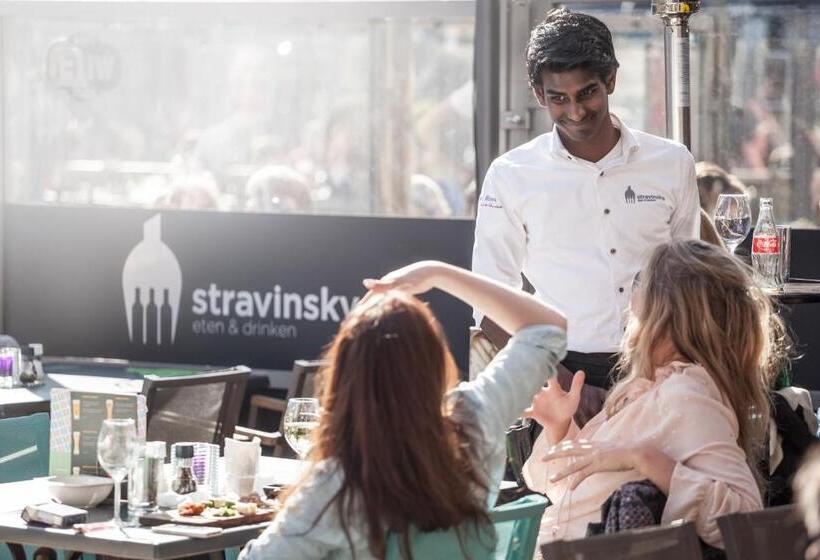 בית מלון כפרי Stravinsky Slapen