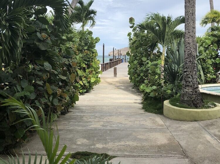 هتل Y Casino Guarocuya