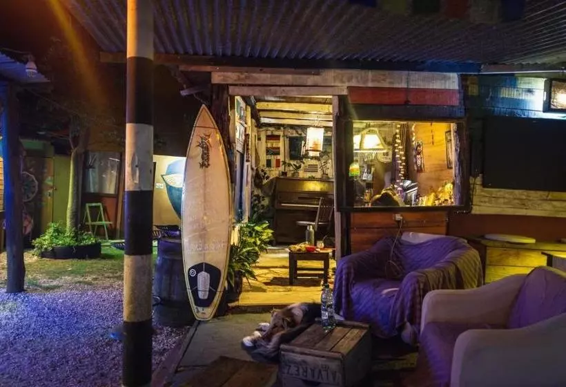 La Brújula Hostel
