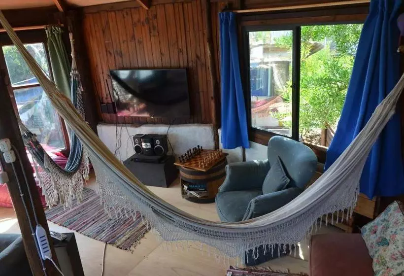 La Brújula Hostel