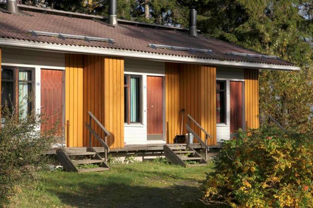Riihivuori Cottages