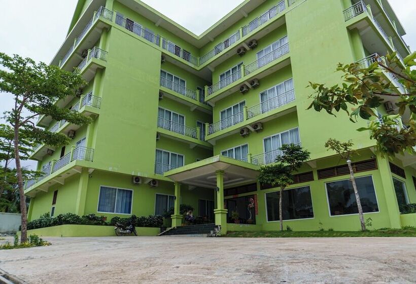 Hotel Reachbut Sessor