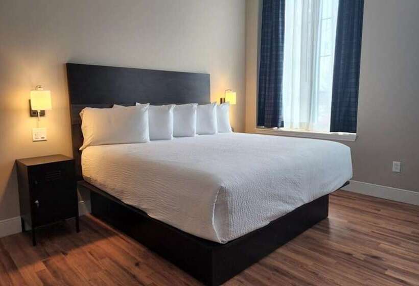 ホテル The Principal