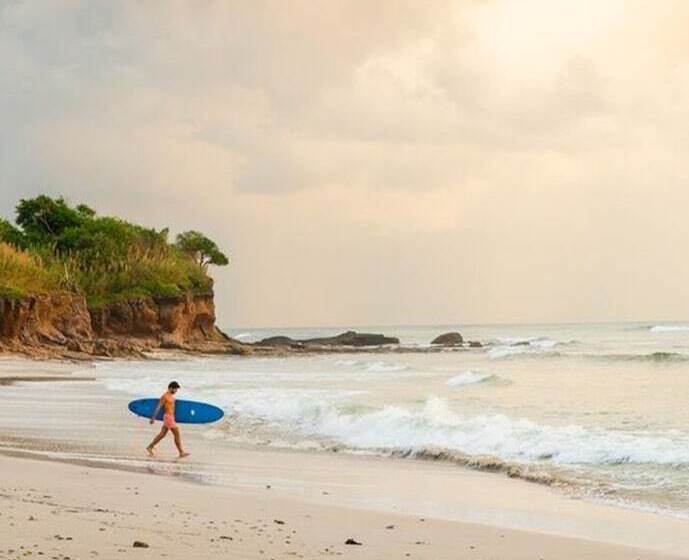 Luxury And Mordern Beachfront Condo By Bt Homes