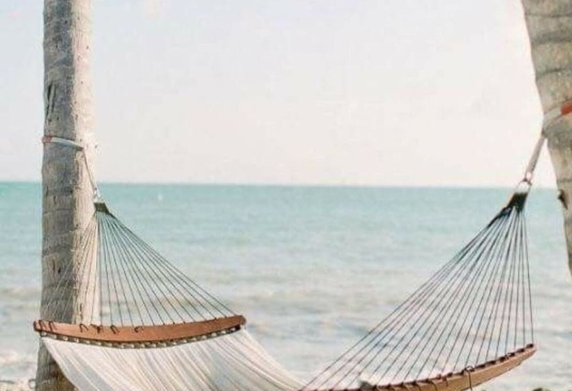 Luxury And Mordern Beachfront Condo By Bt Homes