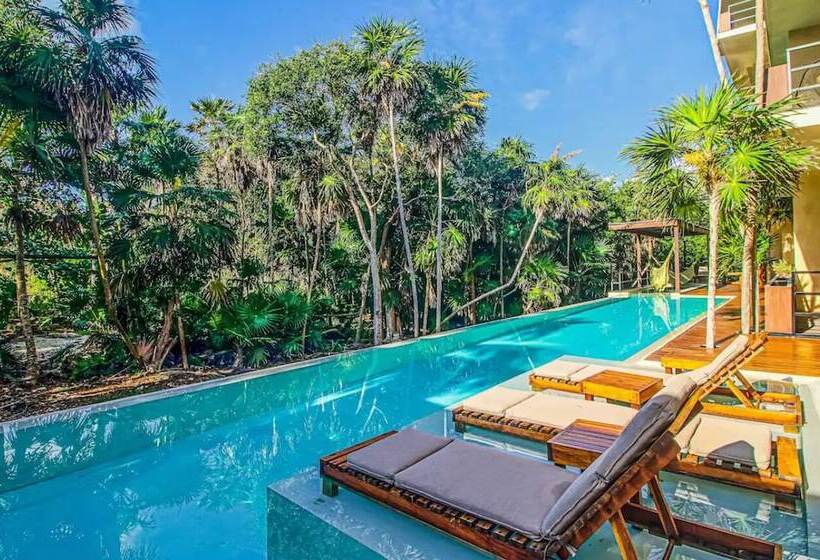 Luxury And Mordern Beachfront Condo By Bt Homes