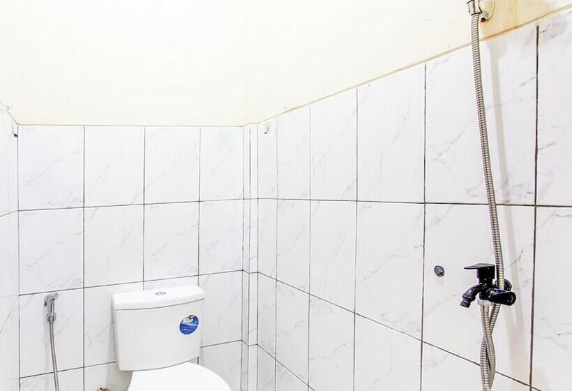 Hotel Oyo 94124 Ekslusive Double N