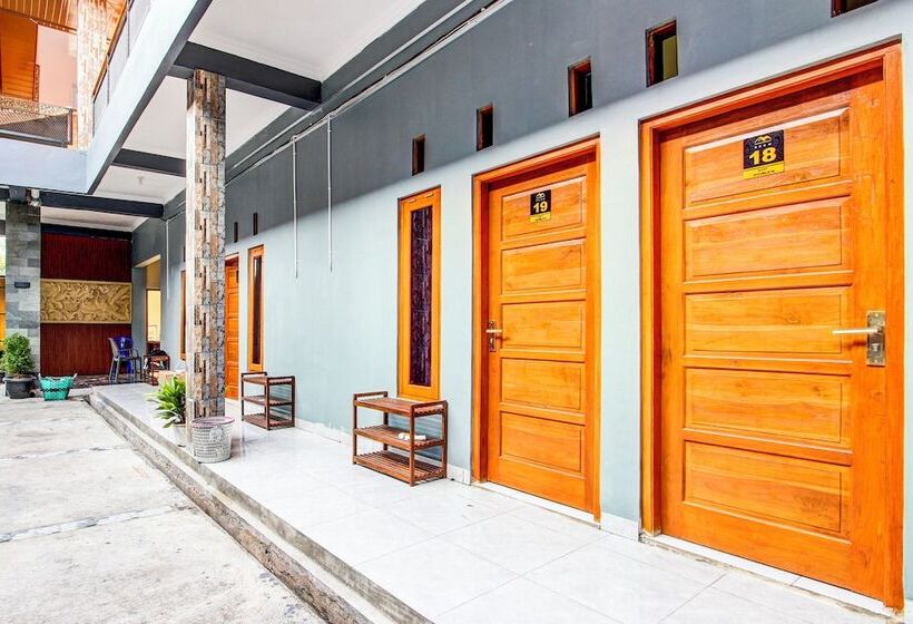 Hotel Oyo 94124 Ekslusive Double N