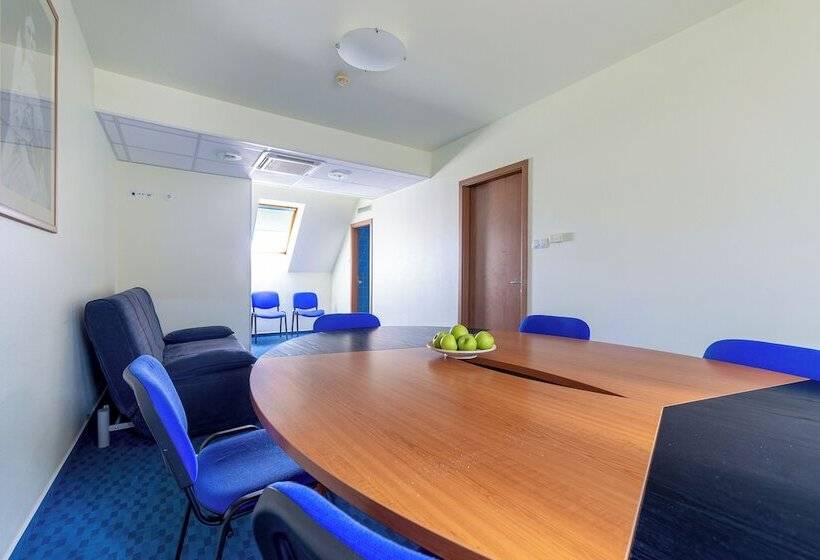 Bed and Breakfast Villa Oliver Gödöllő