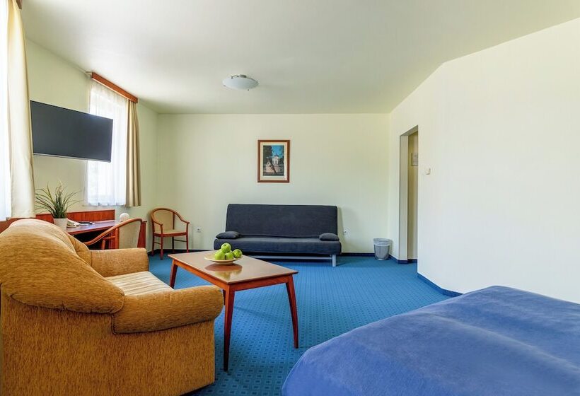 Bed and Breakfast Villa Oliver Gödöllő