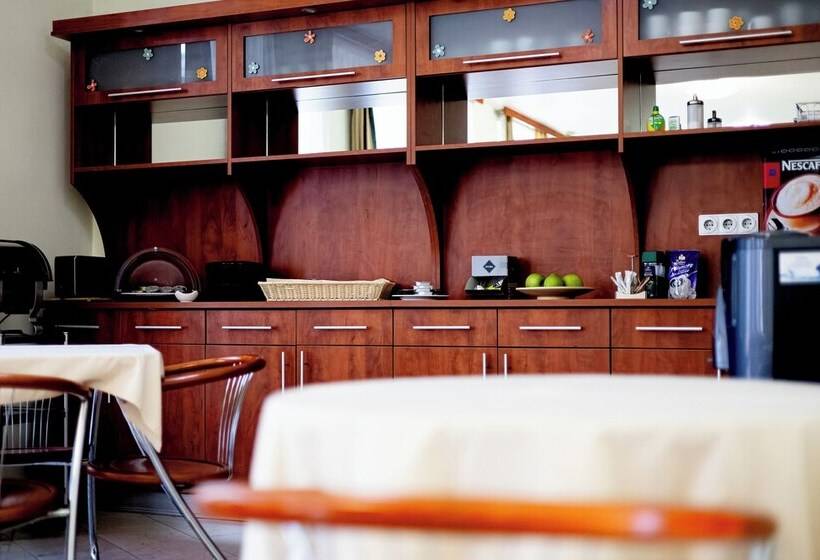 Bed and Breakfast Villa Oliver Gödöllő