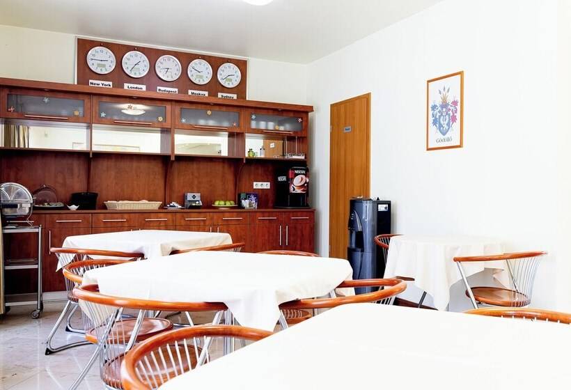 Bed and Breakfast Villa Oliver Gödöllő