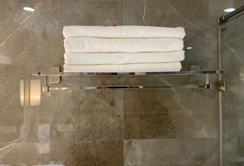 J P Hotel And Wedding Square