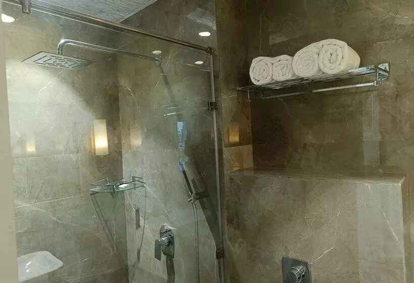 J P Hotel And Wedding Square