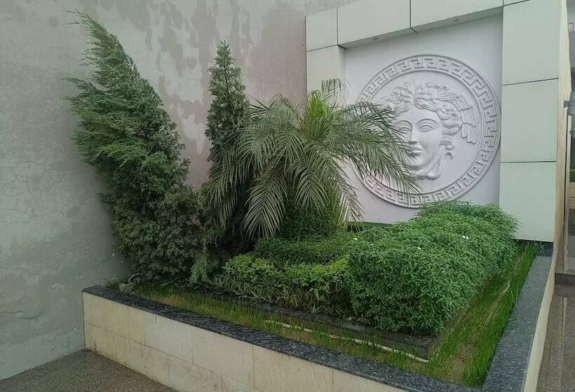 J P Hotel And Wedding Square